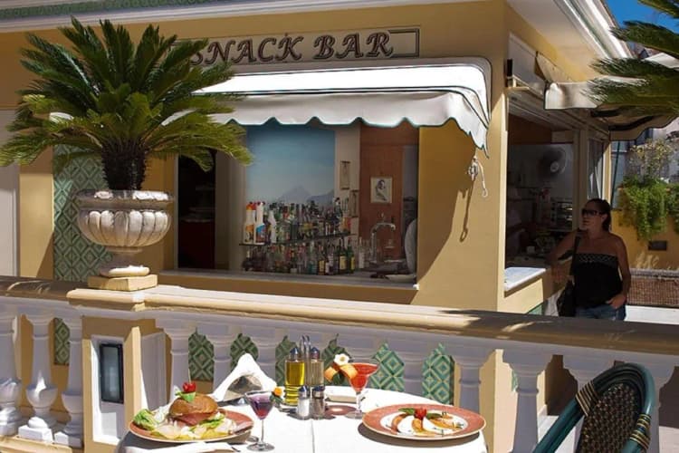 Bar, Grand Hotel La Pace, Naples
