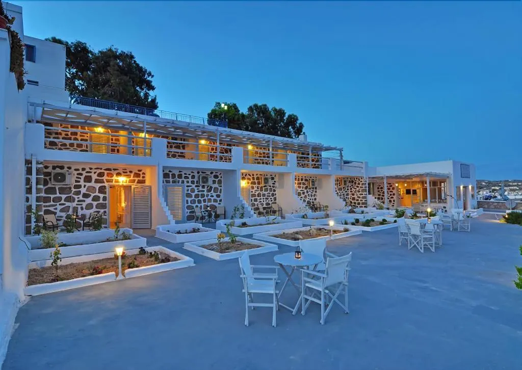 Bar, Adamas Hotel, Santorini