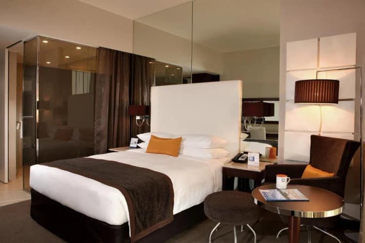 DOUBLE POOL VIEW Room, Centro Sharjah, Dubai