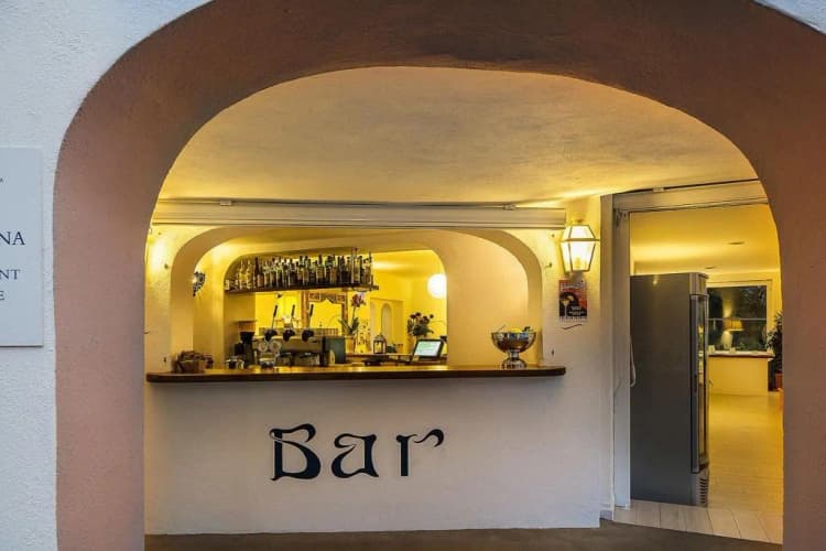 Bar, Apollon Club, Naples
