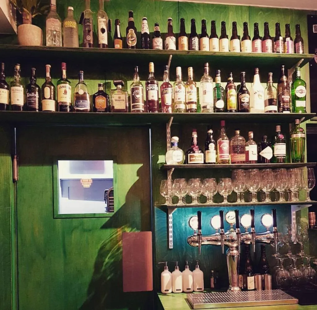 Bar, Lækur Hostel, Reykjavik
