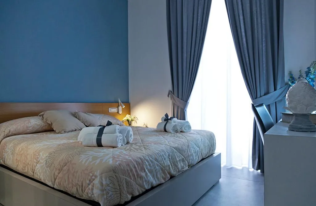 DOUBLE WITH BALCONY Room, Domus Schilizzi Guesthouse, Naples