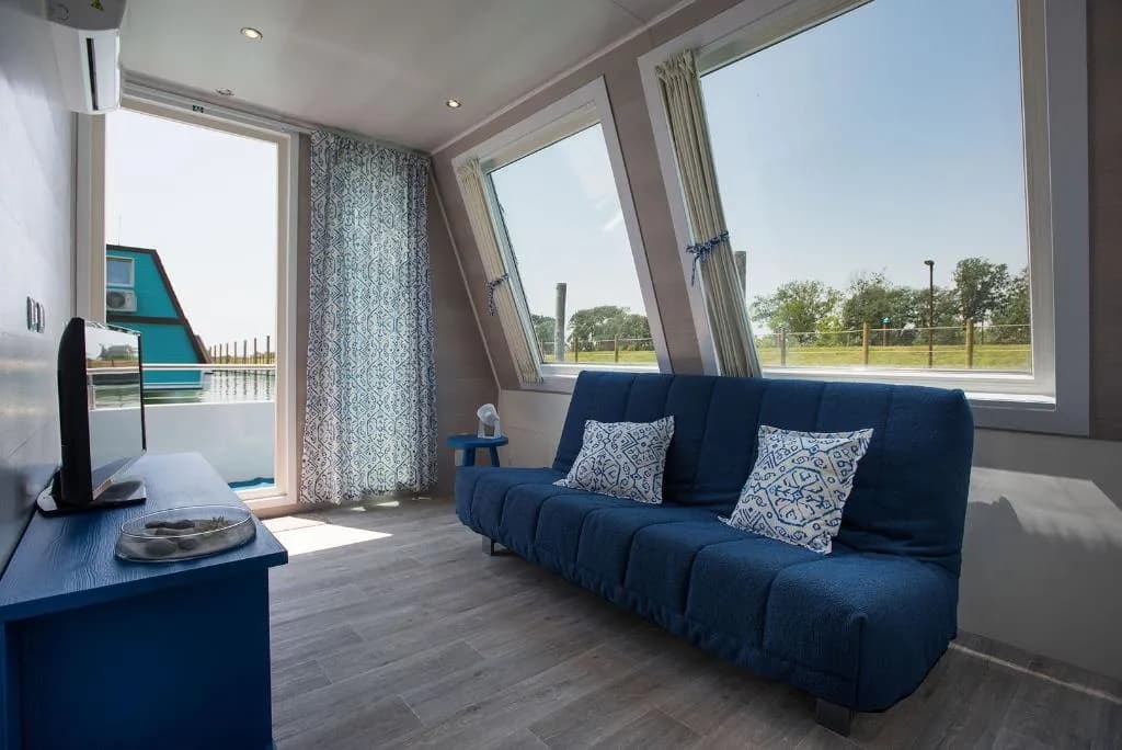 BUNGALOW TWO BEDROOMS Room, House Boat Resort Marina Resort Azzurra, Venice