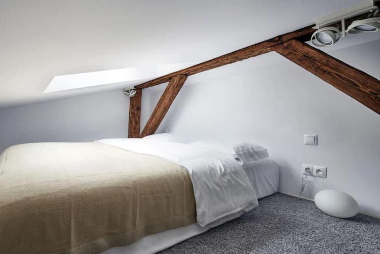 Room, OLD NEW Szczepańska, Krakow