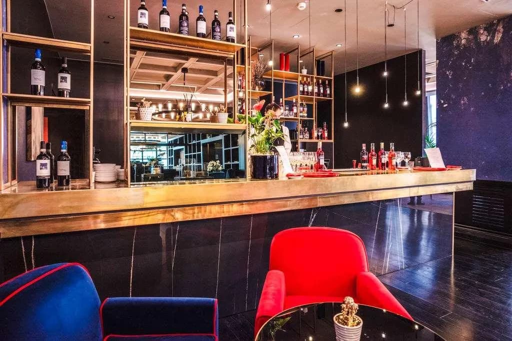 Bar, Palazzo Cornalia, Milan