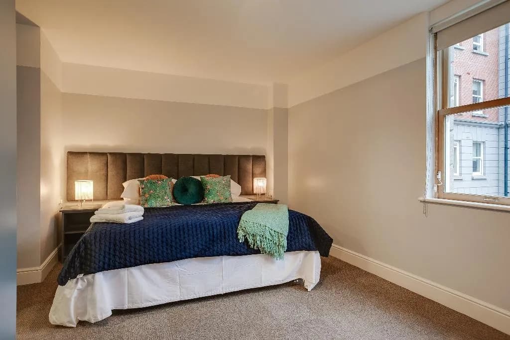 APARTMENT THREE BEDROOMS Room, 'Griffith Rooms, Dublin