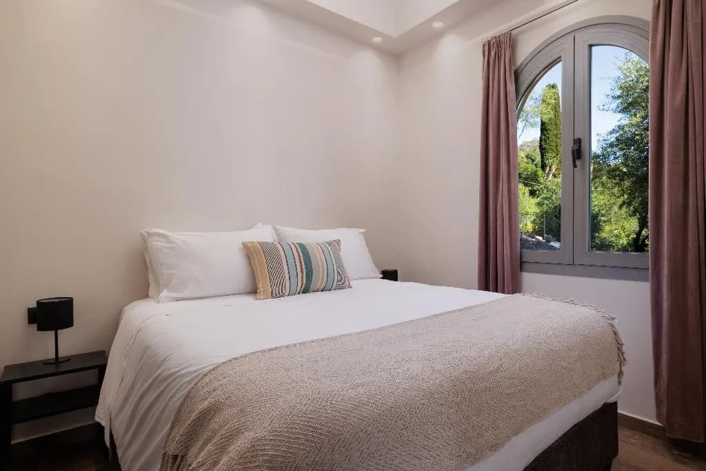 APARTMENT COMFORT Room, The Summit Escape, Corfu