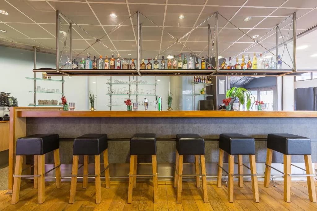Bar, Leonardo Hotel Lelystad City Center, Amsterdam