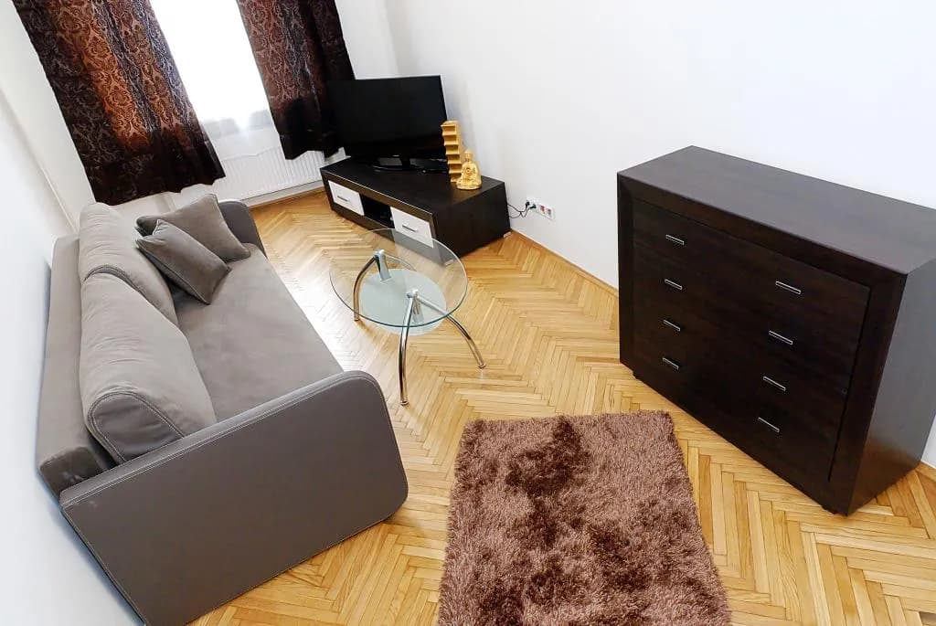 APARTMENT CAPACITY 4 ONE BEDROOM Room, P&J Tourist Apartments, Krakow