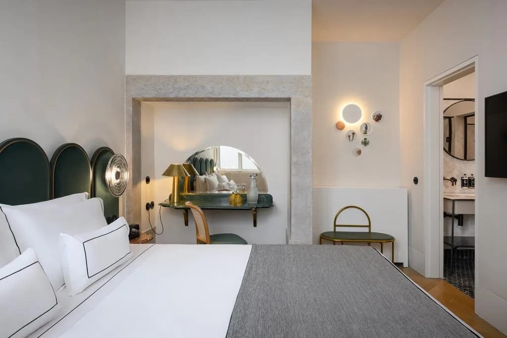 DOUBLE CLASSIC Room, Montebelo Vista Alegre Lisboa Chiado Hotel, Lisbon