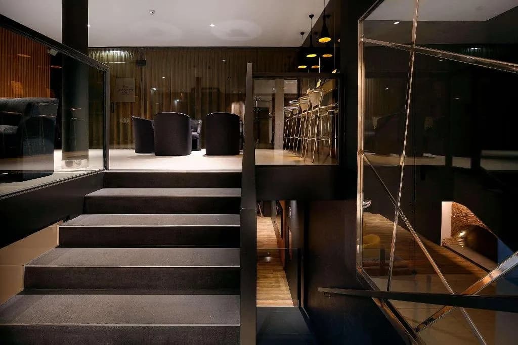 Bar, HCC Taber, Barcelona