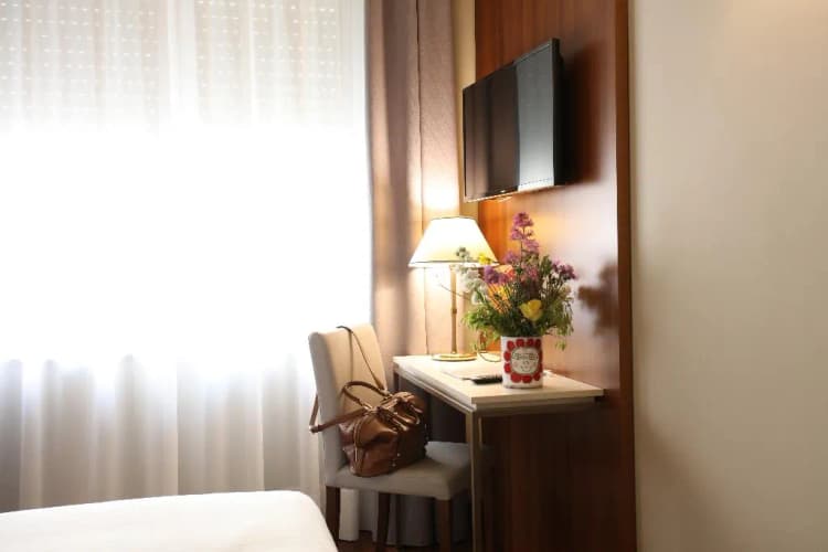 DOUBLE SINGLE USE CLASSIC Room, Grande Albergo Maugeri, Catania