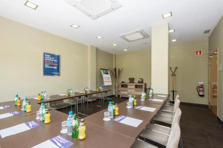 Conferences, Holiday Inn Express Barcelona - Sant Cugat, Barcelona