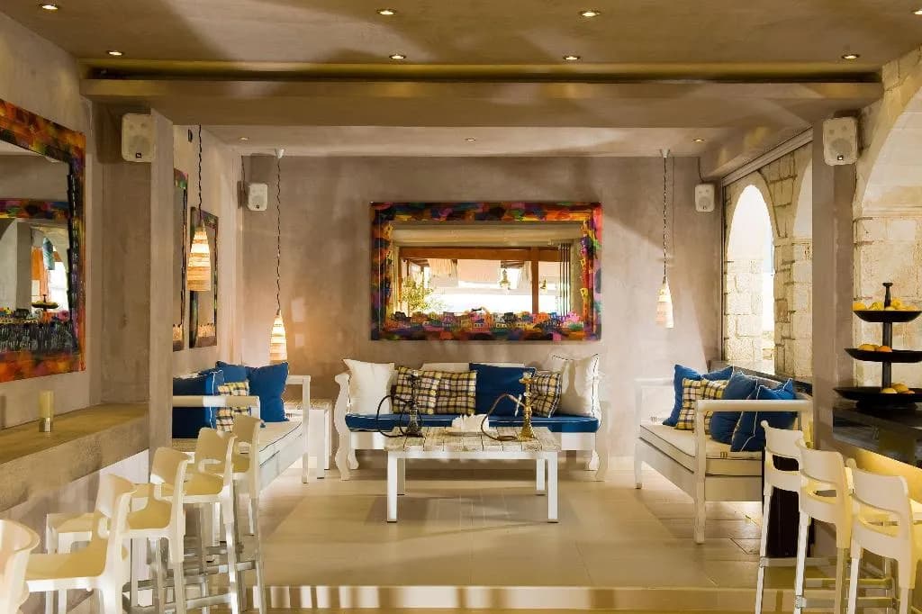 Bar, High Beach, Crete
