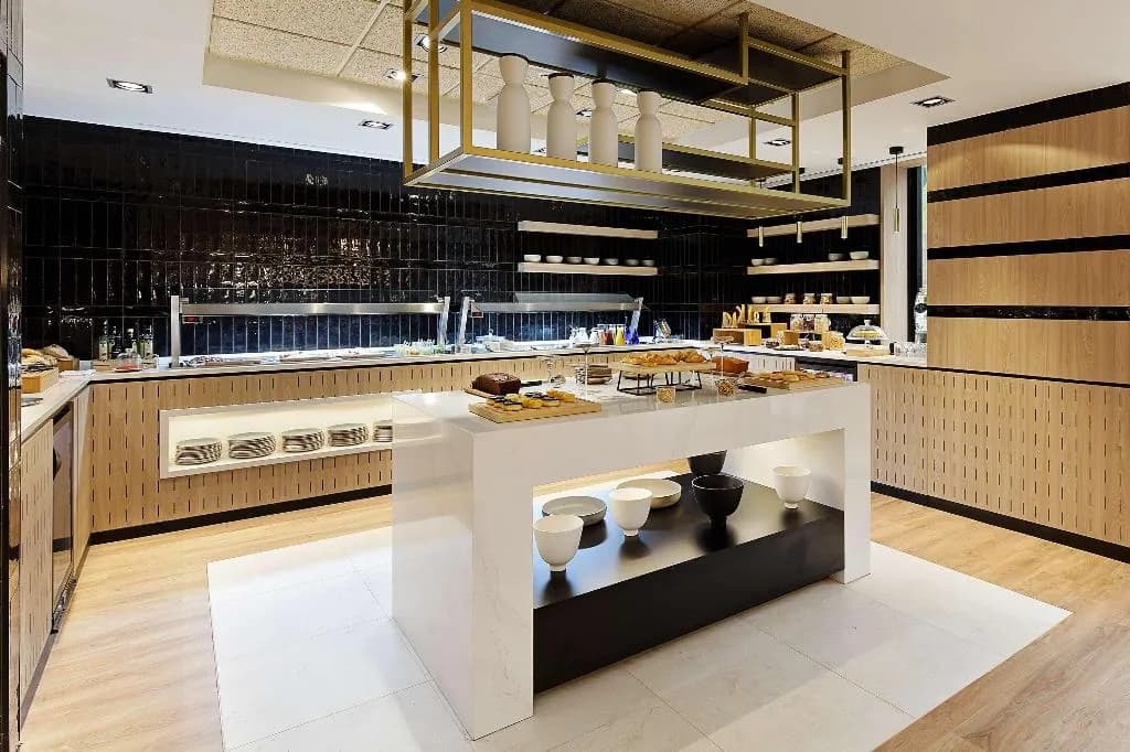 Bar, Melia Avenida America, Madrid