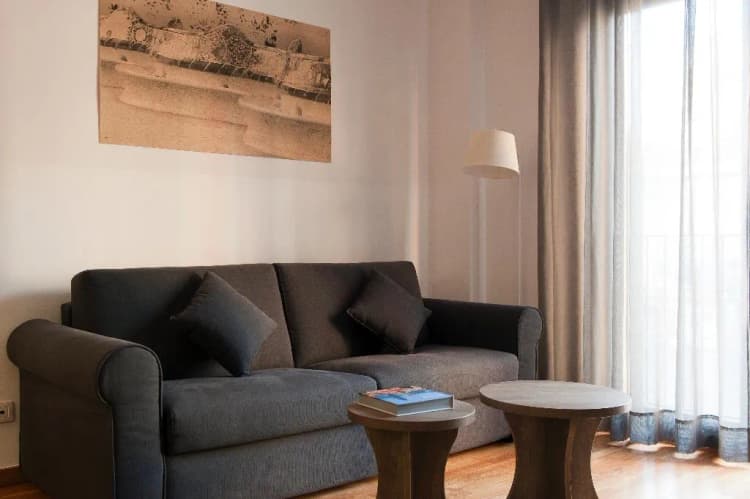 APARTMENT THREE BEDROOMS Room, MH Apartments Gracia, Barcelona