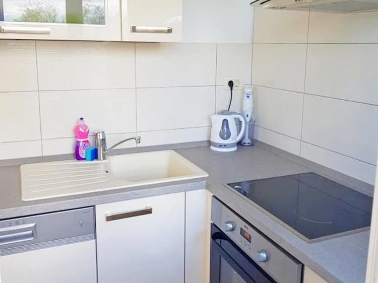APARTMENT CAPACITY 2 Room, Apartments Bosko, Split