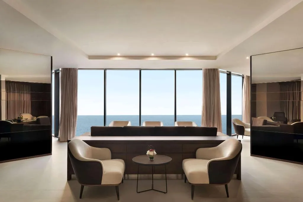 Bar, Wyndham Garden Ajman Corniche, Dubai