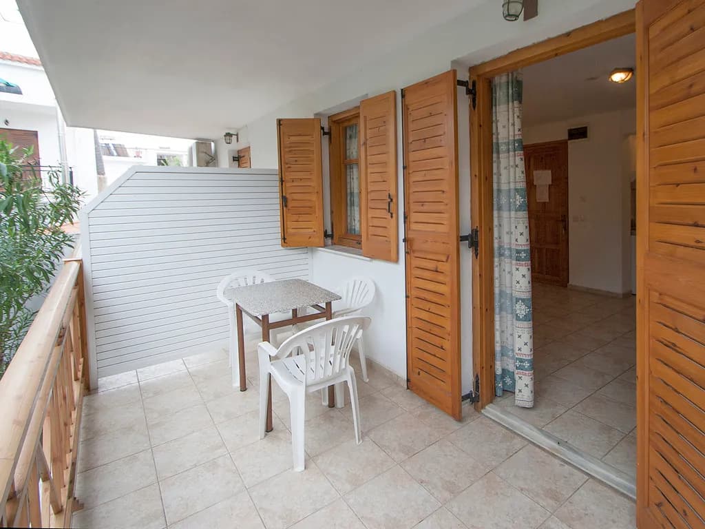 Double or Twin STANDARD Room, Pension Laura, Skiathos