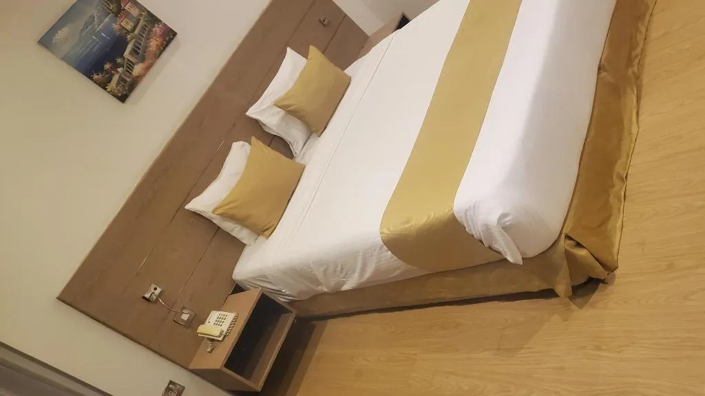 DOUBLE STANDARD Room, Aldar Hotel, Dubai