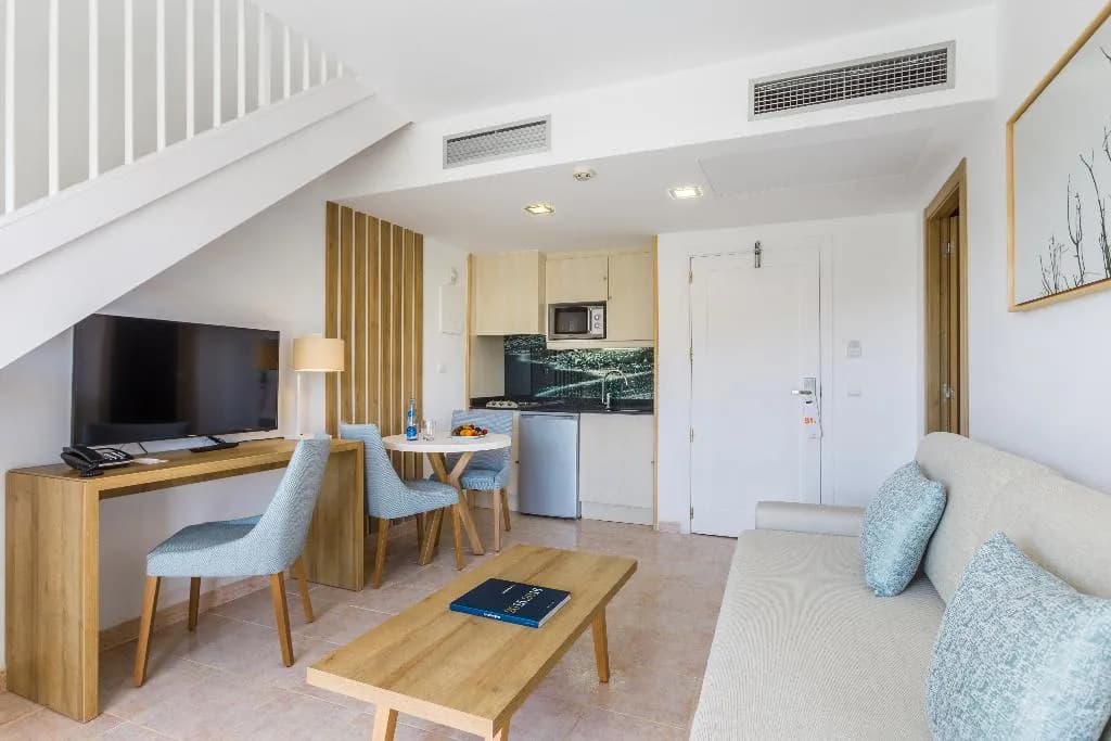 APARTMENT ONE BEDROOM WITH TERRACE Room, Zafiro Palmanova, Majorca
