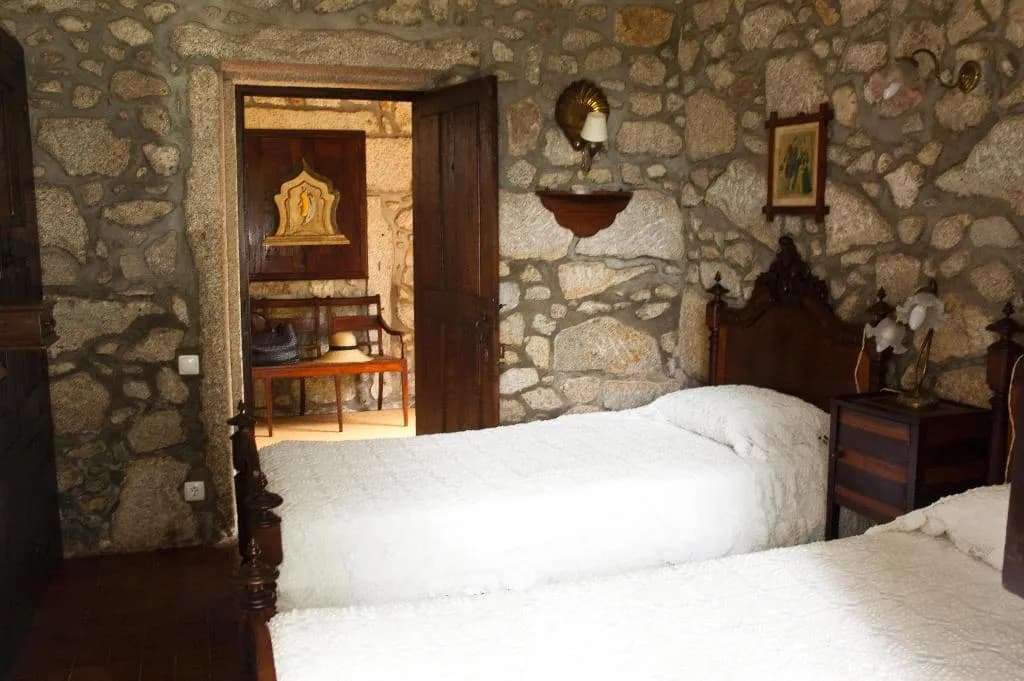 APARTMENT TWO BEDROOMS Room, Casa do Ameal, Porto