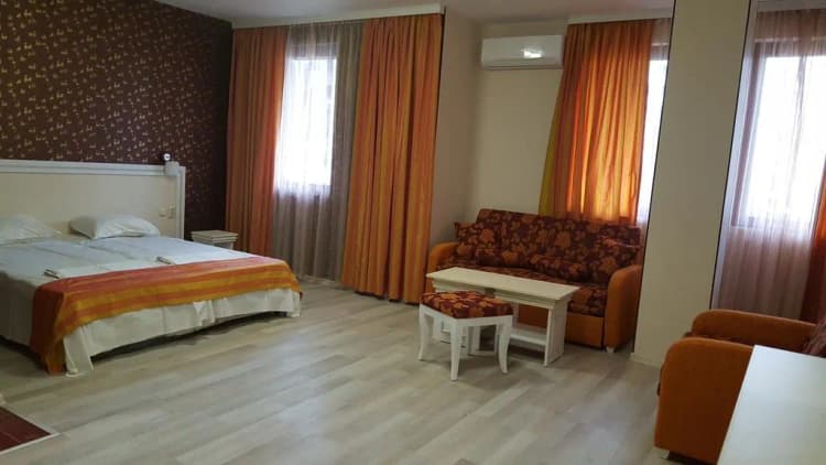 DOUBLE CAPACITY 4 Room, Severina B&B, Bourgas