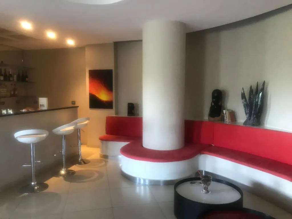 Bar, Mareneve Resort, Catania
