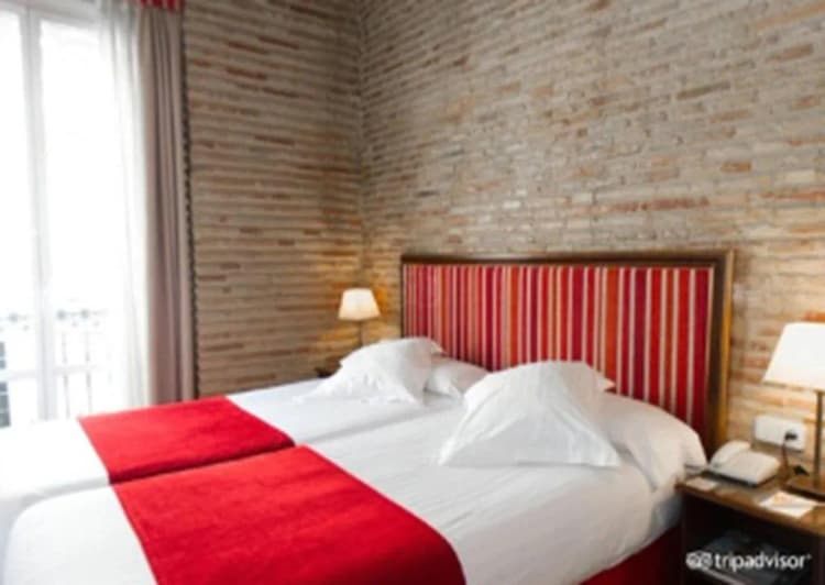 Double or Twin TWO BEDS Room, Ad Hoc Monumental, Valencia