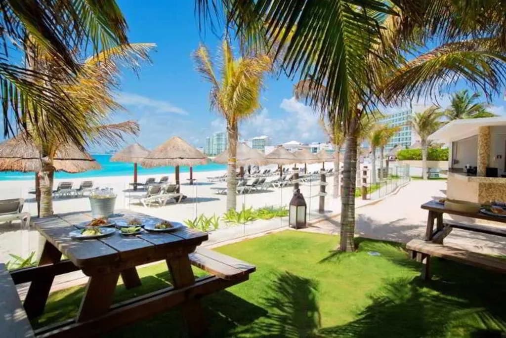 Bar, Krystal Grand Cancun All Inclusive, Cancun Area