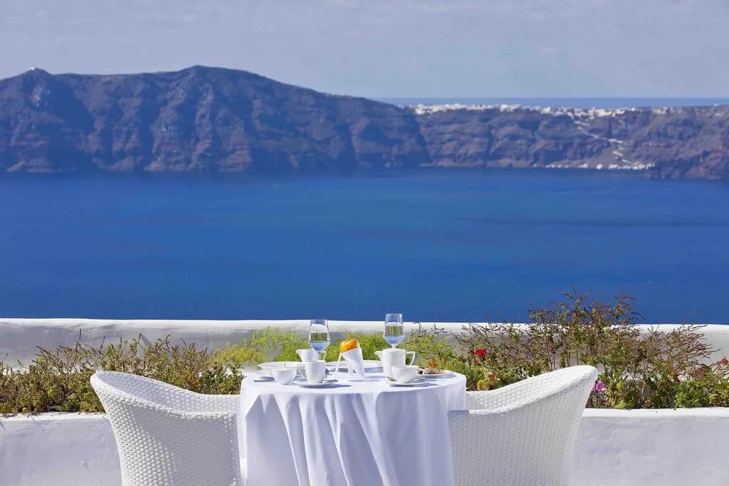 Bar, Cliffside Suites, Santorini