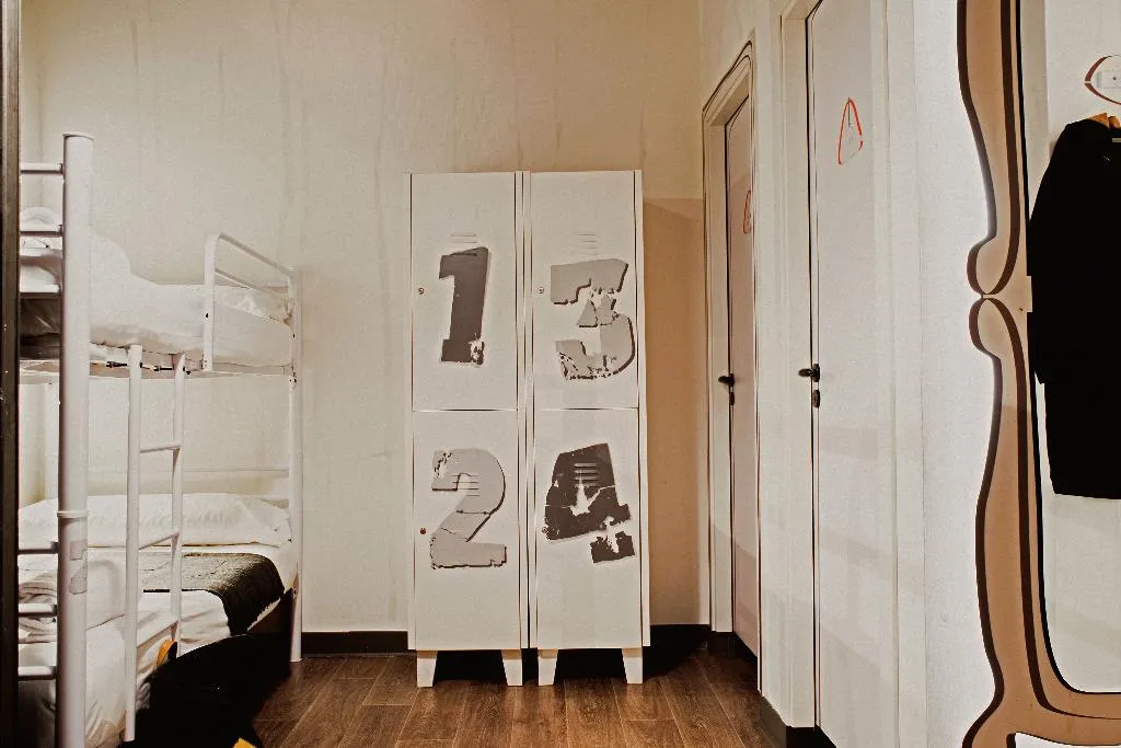 Bed in dormitory CAPACITY 4 Room, Room Ventura, Madrid