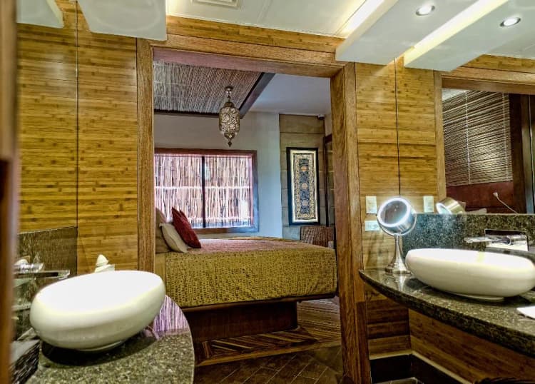 APARTMENT THREE BEDROOMS WITH PRIVATE POOL Room, Aldea Thai by oceanfront, Playa Del Carmen