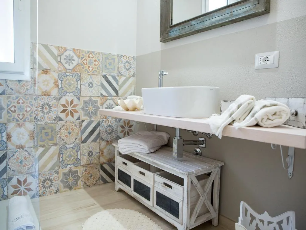 DOUBLE DELUXE WITH BALCONY Room, Le Saline Suites, Cagliari