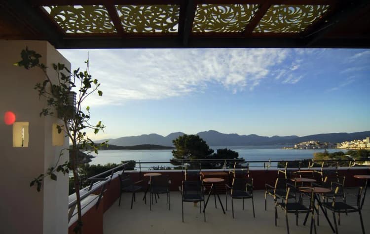 Bar, Lato, Crete