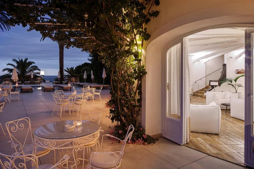 Bar, Le Calette Bay, Palermo