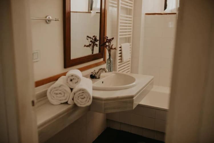Double or Twin STANDARD Room, Hotel Posada De Valdezufre, Seville