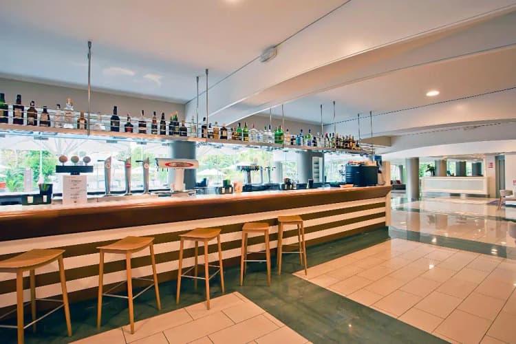 Bar, FERGUS Bermudas, Majorca