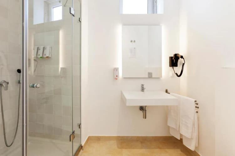 APARTMENT ONE BEDROOM Room, Hello Lisbon Castelo Apartments, Lisbon