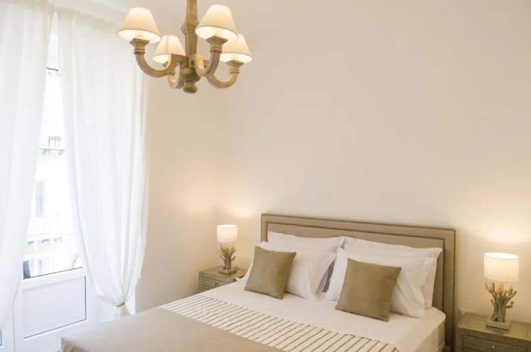 DOUBLE SUPERIOR Room, Palazzo Spasiano, Naples