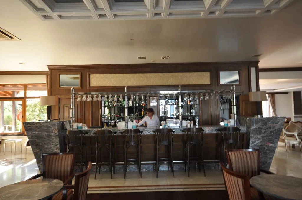 Bar, Halic Park Ayvalik, Izmir