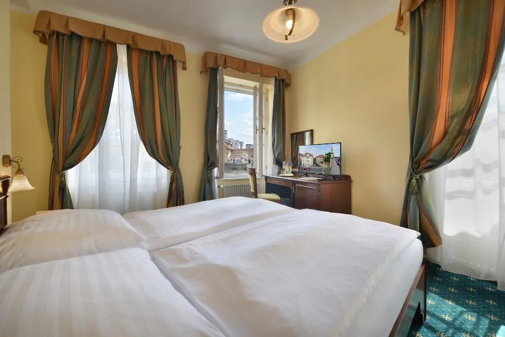 Double or Twin STANDARD Room, Certovka, Prague