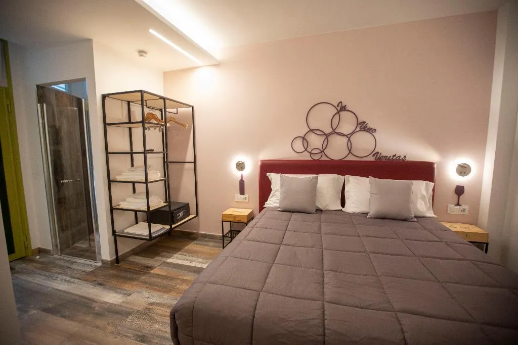 Double or Twin DELUXE Room, Vesuvio Inn Bed & Wine Experience, Naples