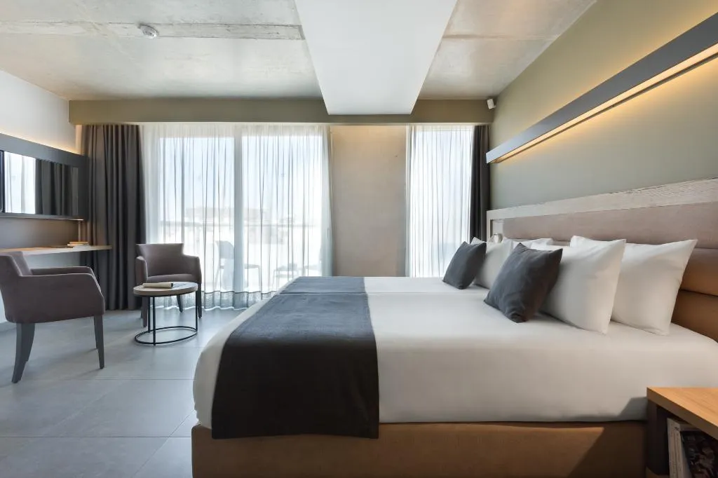 DOUBLE DELUXE Room, Azur Hotel by ST Hotels, Malta
