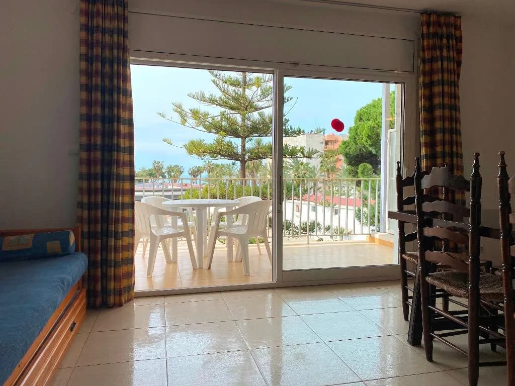 APARTMENT CAPACITY 6 Room, Hesperia, Costa Dorada