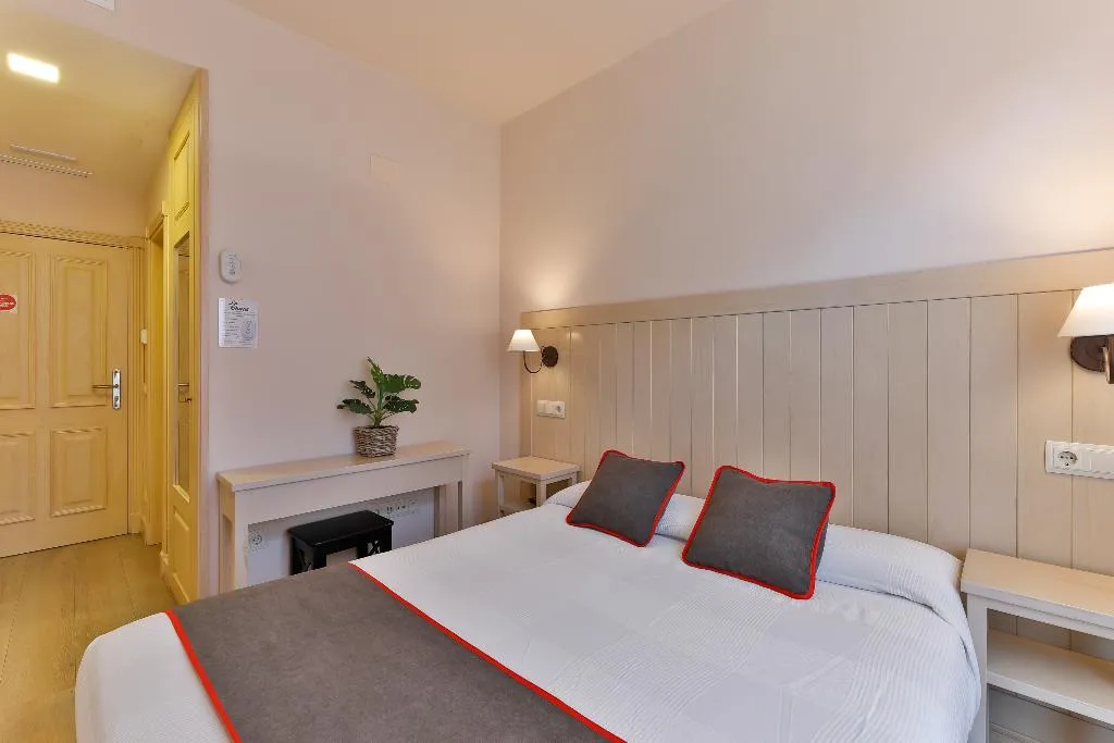 DOUBLE STANDARD Room, OYO Hostal La Chata, Madrid