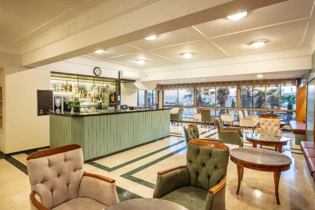 Bar, Palmin Hotel, Izmir