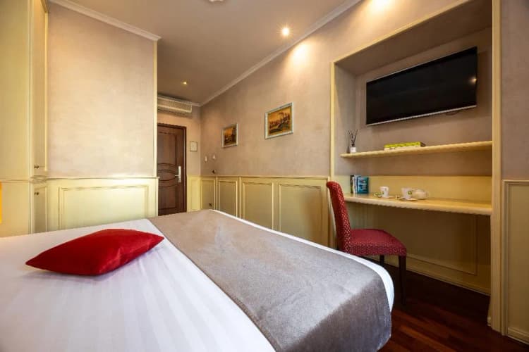 DOUBLE DELUXE Room, Al Viminale Hill Inn & Hotel, Rome