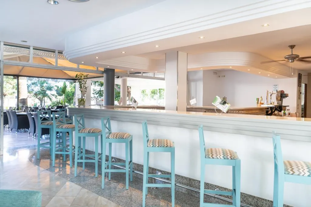 Bar, Tropicana Hotel, Majorca