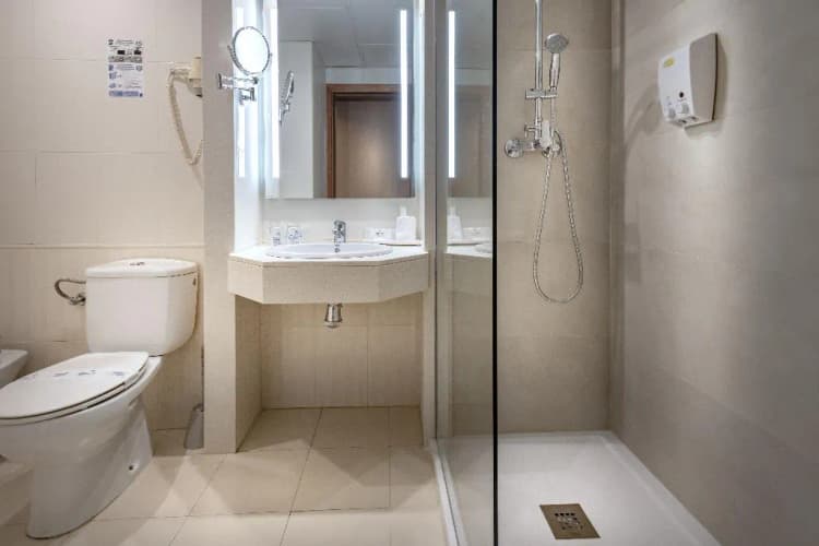 DOUBLE POOL VIEW Room, GHT Oasis Tossa & Spa, Costa Brava